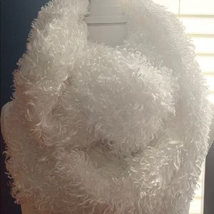 Infinity scarf very fluffy